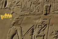 Сешат проверяла точность обмеров и заверяла фараона в устойчивости постройки.